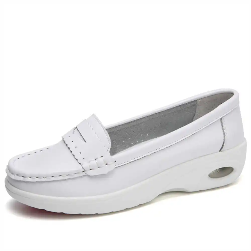 Thick Sole Slipon White Traine - Wedding Supply Canada ulasan dan harga