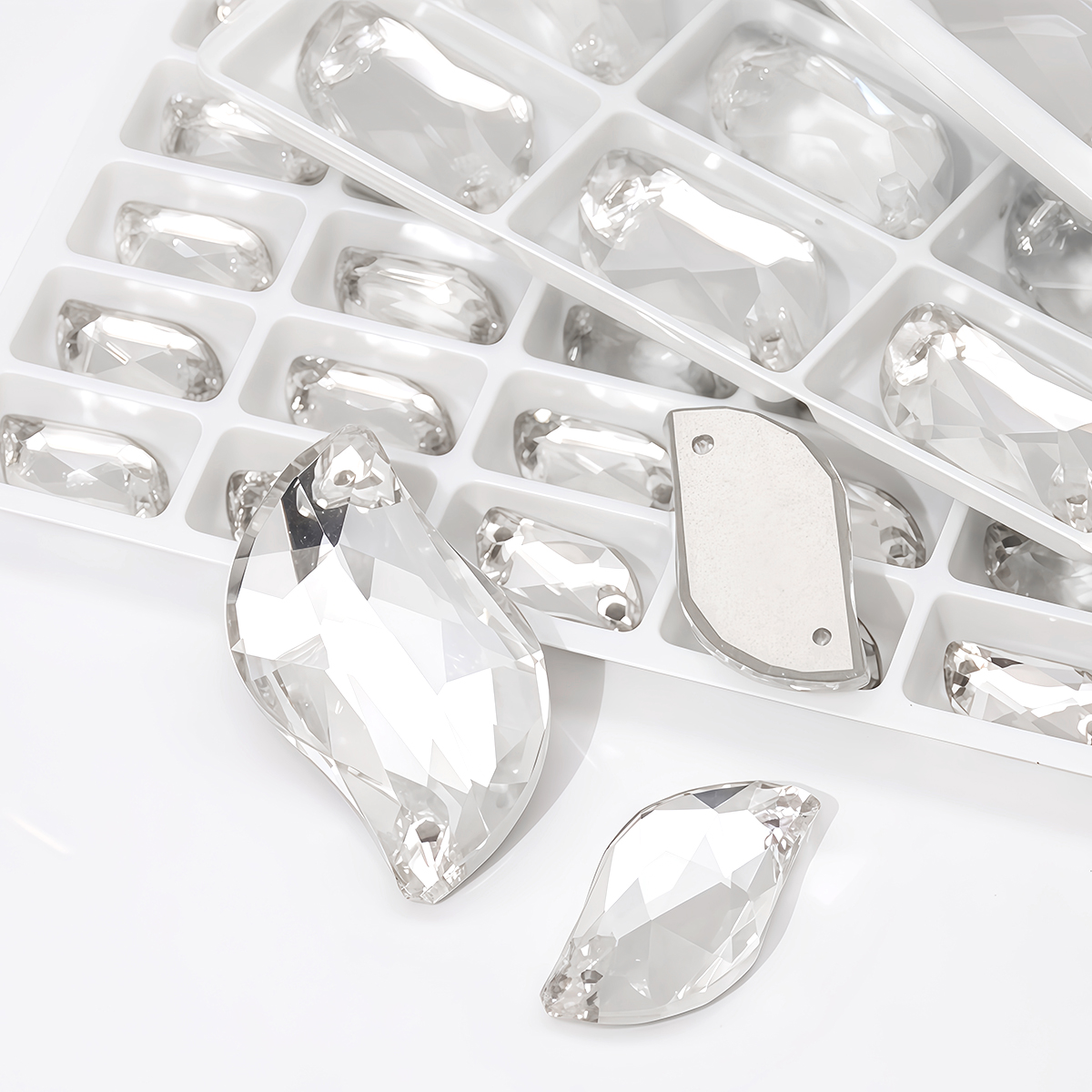 S Shape Sew On Rhinestone Crys - Wedding Vendor ulasan dan harga